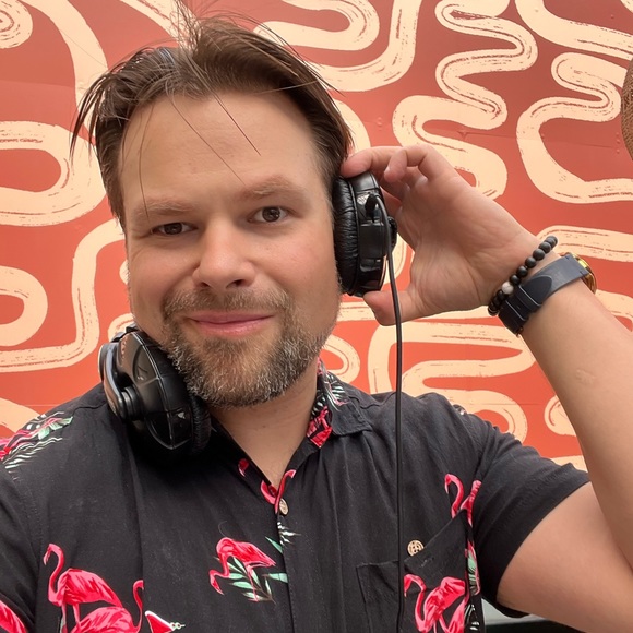 Meet your Posher, Brock - Picture 2 of 2